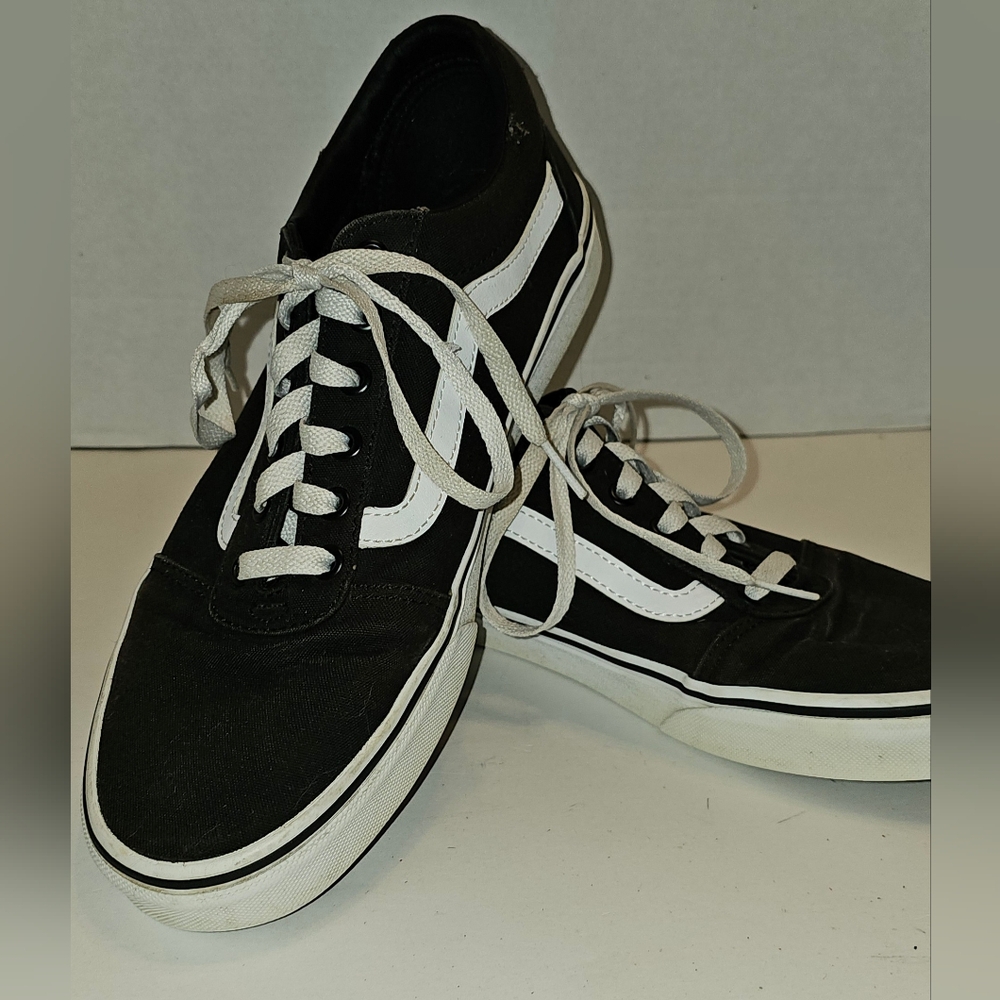 VANS Old Skool Black White  Womens 11 500714